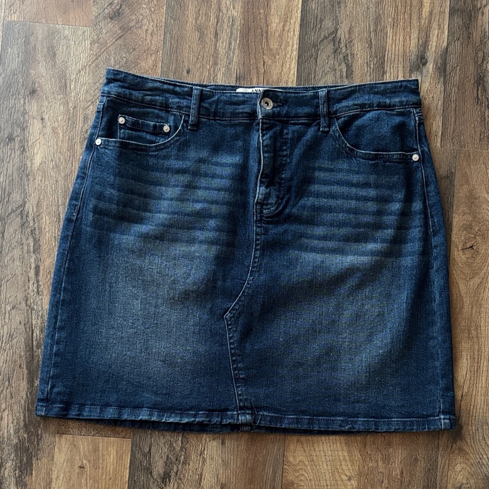 Anne Klein Casual Denim Mini Skirt size 12